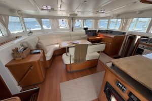 salon, Lagoon 440, catamaran for sale