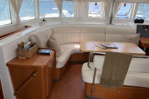 salon, Lagoon 440, catamaran for sale
