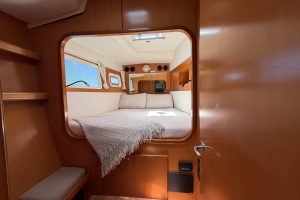 bed, Lagoon 440, catamaran for sale