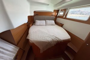bed, Lagoon 440, catamaran for sale