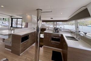 Bali 4.4, catamaran for sale