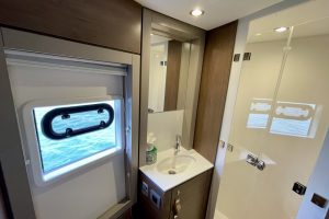 Bali 4.4, catamaran for sale