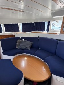 salon, Lagoon 380, catamaran for sale