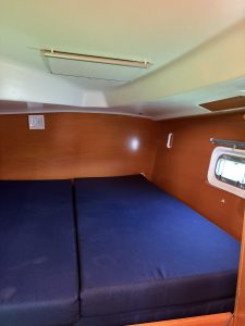 bed, Lagoon 380, catamaran for sale