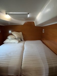 bed, Lagoon 380, catamaran for sale