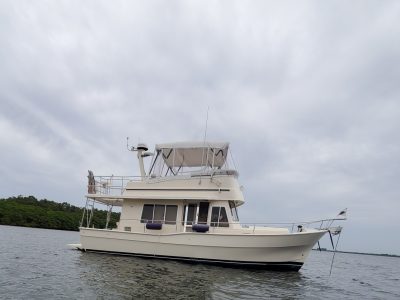 Mainship 400, trawler for sale