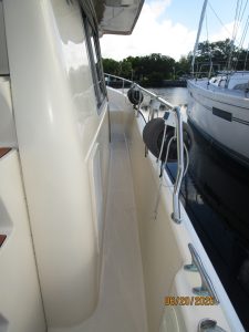deck, Mainship 400, trawler for sale