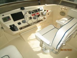 helm, Mainship 400, trawler for sale