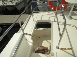 deck, Mainship 400, trawler for sale