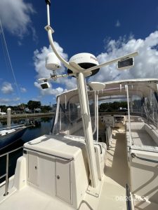 helm, Mainship 400, trawler for sale