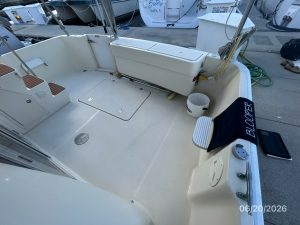 cockpit, Mainship 400, trawler for sale