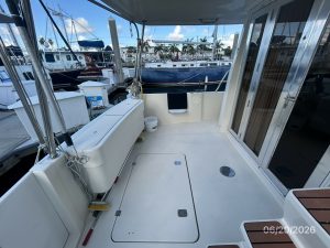cockpit, Mainship 400, trawler for sale