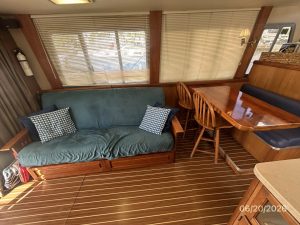 salon, Mainship 400, trawler for sale