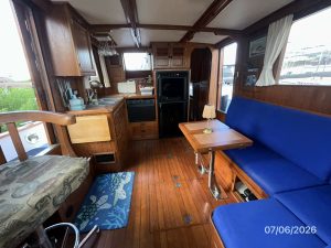 salon, Monk 36, trawler for sale