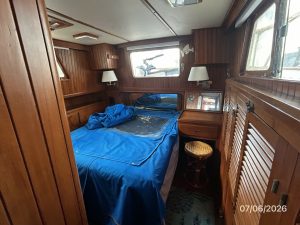 bed, Monk 36, trawler for sale