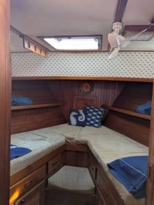 bed, Monk 36, trawler for sale