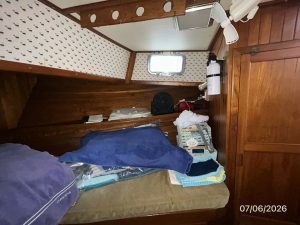 bed, Monk 36, trawler for sale