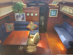 salon, Irwin, sailboat for sale