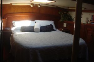 bed, Irwin, sailboat for sale