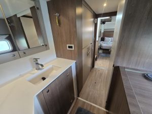 bath, Bali 40 Catspace, catamaran for sale