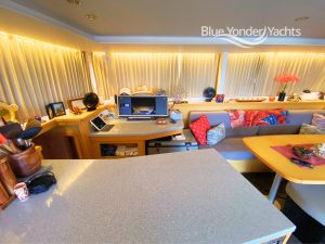 salon, Lagoon 450, catamaran for sale