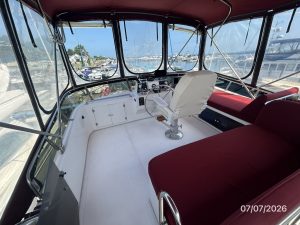 helm, Ocean Alexander 42, trawler for sale