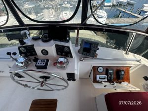 helm, Ocean Alexander 42, trawler for sale