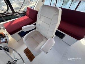 helm, Ocean Alexander 42, trawler for sale