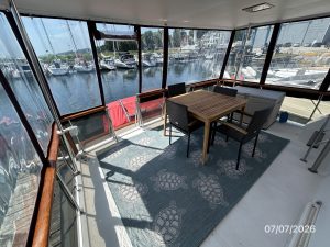 cockpit, Ocean Alexander 42, trawler for sale