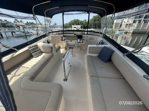 cockpit, Mainship 400, trawler for sale