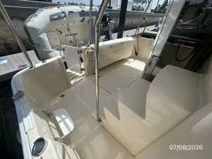 cockpit, Mainship 400, trawler for sale
