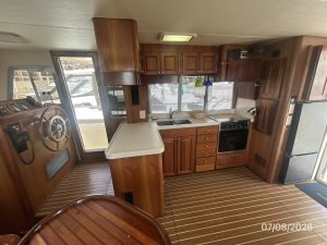 salon, Mainship 400, trawler for sale