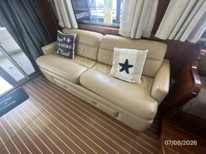 salon, Mainship 400, trawler for sale