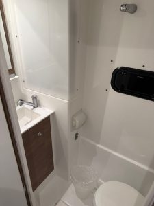 bath, Bali 40 Catspace, catamaran for sale