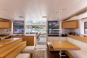 salon, Lagoon 560, catamaran for sale