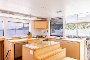 salon, Lagoon 560, catamaran for sale