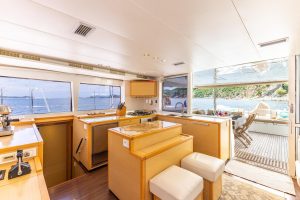 salon, Lagoon 560, catamaran for sale