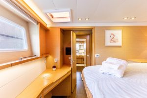 bed, Lagoon 560, catamaran for sale