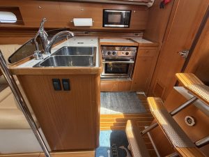 salon, Catalina 355, sailboat for sale