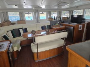 salon, Lagoon 440, catamaran for sale