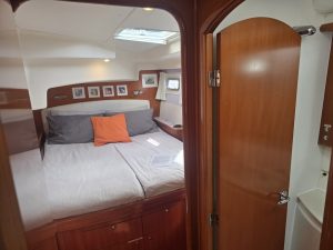 bed, Lagoon 440, catamaran for sale