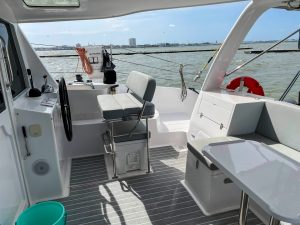 helm, Seawind 1260, catamaran for sale