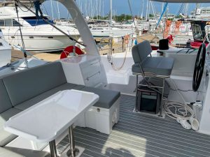 cockpit, Seawind 1260, catamaran for sale