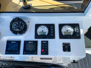 helm, Seawind 1260, catamaran for sale