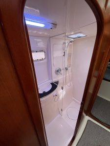 bath, Leopard 40, catamaran for sale