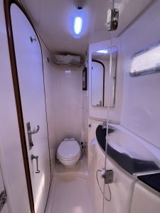 bath, Leopard 40, catamaran for sale