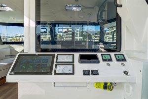 helm, Balance 442, catamaran for sale