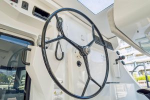 helm, Balance 442, catamaran for sale