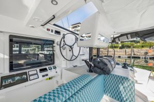 helm, Balance 442, catamaran for sale