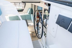 helm, Balance 442, catamaran for sale